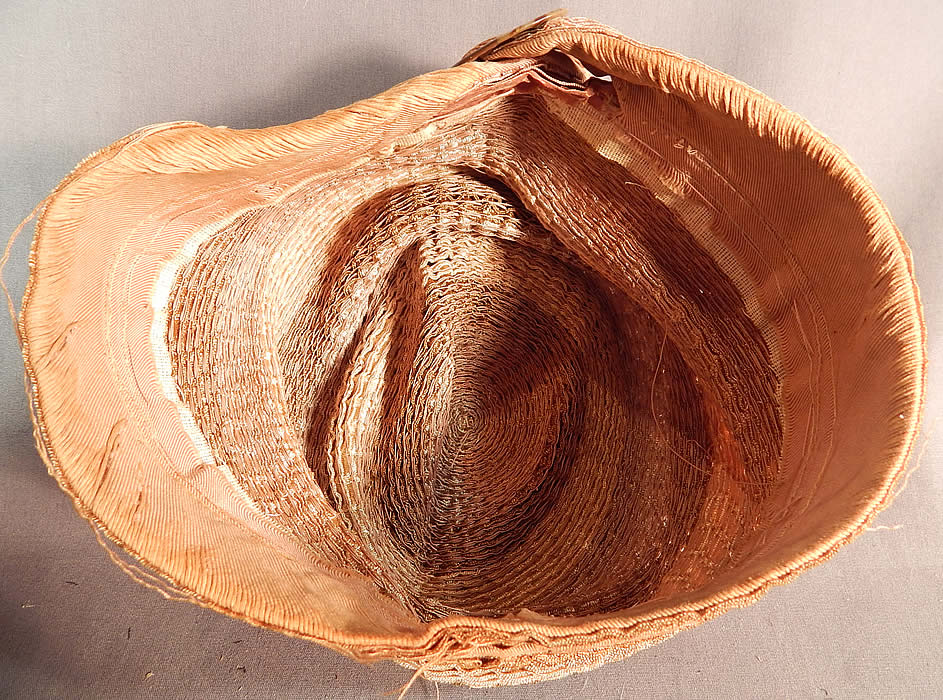 Vintage Art Deco Striped Brown Ombre Woven Straw Flapper Cloche Hat & Buckle
It is in good as-is condition, with some fraying under the inside brim sweatband (see close-up). This is truly a wonderful piece of wearable Art Deco textile art! 