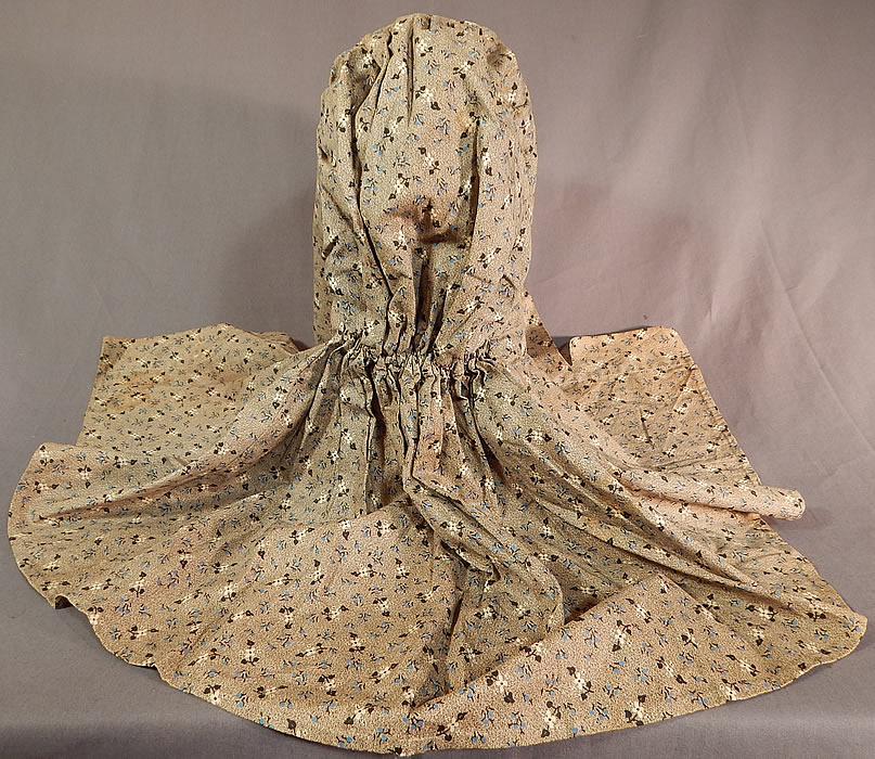 Victorian Calico Cotton Floral Print Long Curtain Sunbonnet Sunhat Workwear Bonnet
The bonnet measures 22 inches long and is 13 inches deep. 