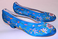 Antique Chinese Royal Blue Silk Embroidered Floral Slipper Shoes. 