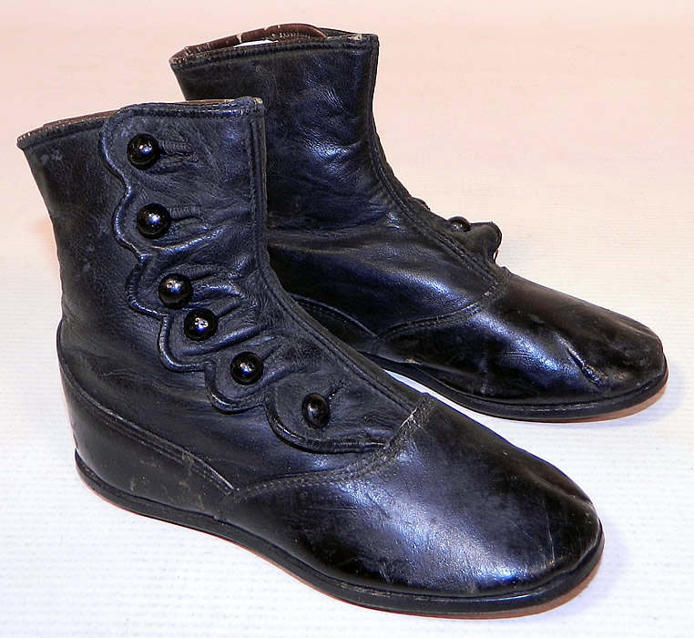 Victorian Antique Black Leather High Button Button Baby Boots Childs Shoes