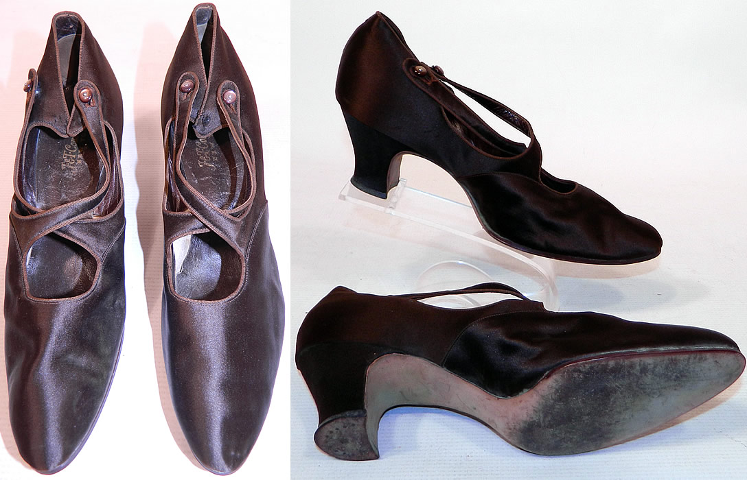Vintage J&T Cousins Co NY Chocolate Brown Silk Button Strap Mary Jane Shoes
These charming womens Mary Jane style shoes have a criss crossing X double button strap closures across the front instep vamps, pointed toes, silk covered French Louis XV heels and are lined in leather. 