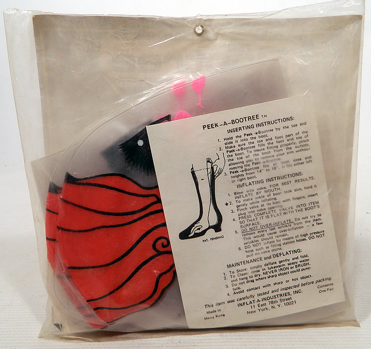 Vintage Peek A Bootree Inflatable Shoetree Boots Pair Retro Mod Women Unused MIP
These groovy retro mod shoetree inserts keep your boots in shape, wrinkle-free, fits all sizes, easy to inflate and deflates for easy storage and travel. They are made by "Inflat-A-Industries, Inc. NY" and were made in Hong Kong.