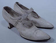 Edwardian Vintage H.H. Tuttle Co. White Leather Button Strap Mary Jane Shoes
