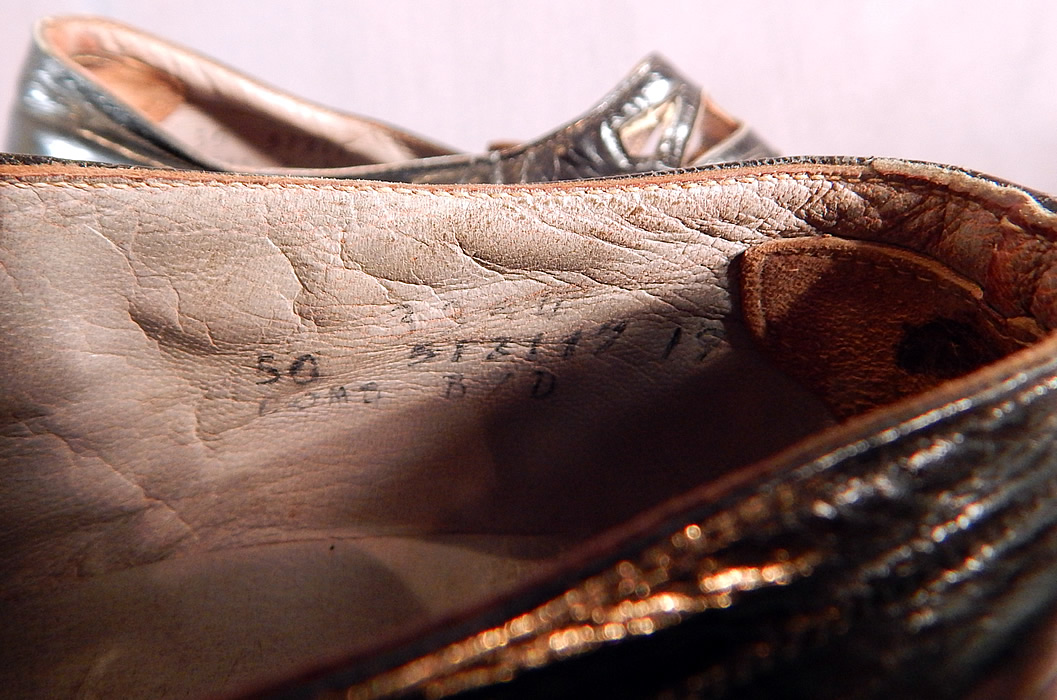 Edwardian Martha Washington Mayer Black Leather Lattice Button Strap Shoes
They have a "Martha Washington Mayer Trademark" label and are stamped inside a size 7 D. 