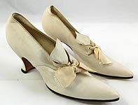 Edwardian Vintage La Valle & Lo Presti White Kid Leather Pointed Toe Shoes
