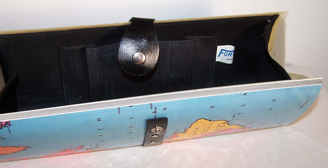 Vintage Americas Map Magazine Plastic Clutch Purse