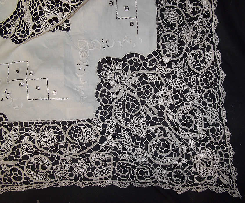 Hand Embroidered Irish Linen Lace Banquet Tablecloth 12 Napkins Close up.