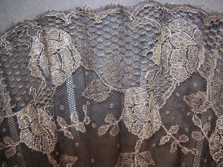 Art Deco Black Net Silver Metallic Lace Spanish Flapper Fan very close up.