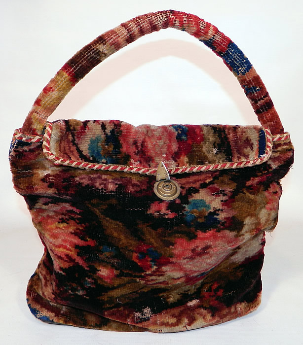 Victorian Antique Civil War Era Document Wool Mohair Carpet Bag Purse. This antique Victorian Civil War era document wool mohair carpet bag purse dates from the 1860s. It is hand stitched, made of a colorful floral pattern design wool mohair fabric, with red and white braided rope trim edging.
