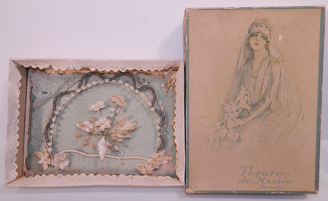 Vintage Parure de Mariee Butterfly Wax Flower Bridal Wedding Tiara Headpiece Box. This vintage Parure de Mariee Butterfly wax flower bridal wedding tiara headpiece box dates from the 1920s.