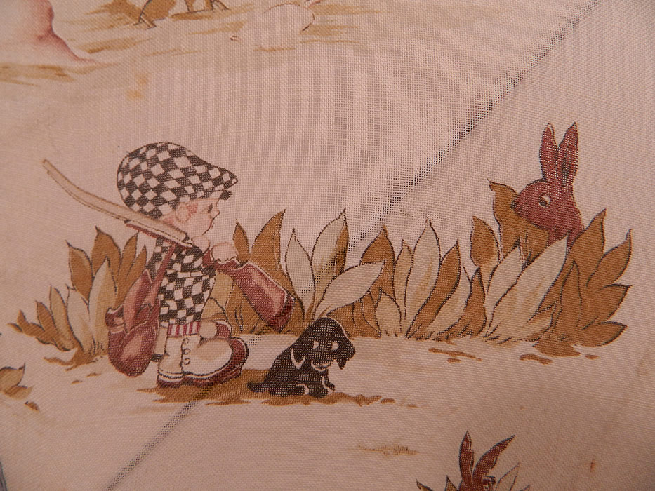 Vintage Chloe Preston Childrens Kewpie Illustration Print Linen Parasol
It is in good usable condition, with only some small faint age spot stains. 
