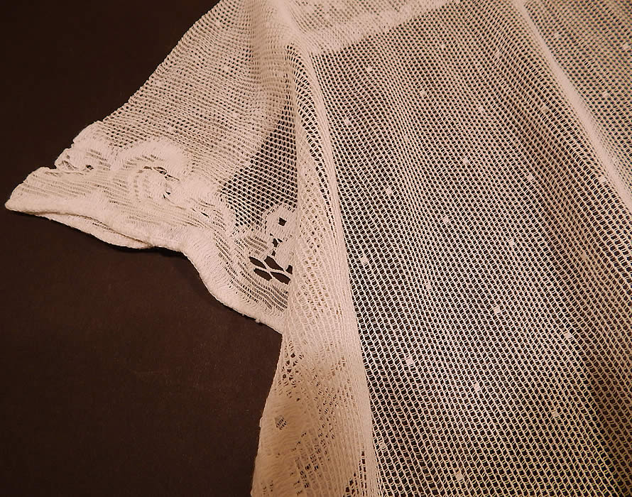 Vintage Antique White Lace Net Octagram Drapery Curtain Panel Pair 100x57
There are 2 matching curtain panels, each measuring 100 inches long and 57 inches wide. 
